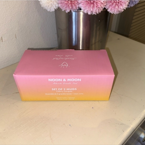 Noon & Moon - Set Of 2 Mugs In Cherry Lacquer - Picture 5 of 6